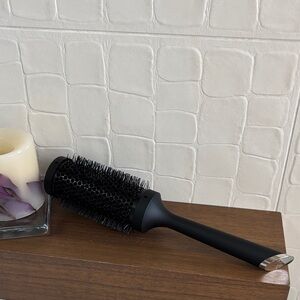GHD Hair Brush size 3